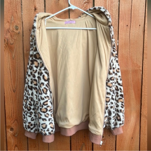 Faux fur jacket - Picture 2 of 5